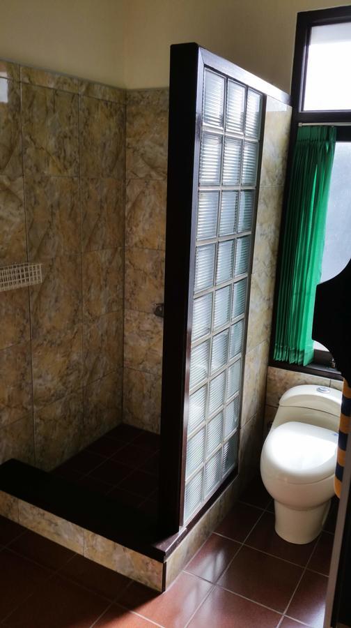 Hotel Ayu Taman Sari Candidasa Exterior foto